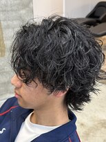 リット(lit.) MEN’S HAIR/サーフカール/刈り上げセンターパート/守谷