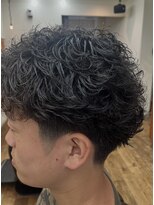 バーバーショップテト(barber shop tete)&nbsp;アクティブショート　ルーズパーマ　アップバング