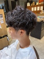 ハレケサンサンストリート(HAREKE 33STREET)&nbsp;ゆるツイストピンパーマ×フェードマッシュ