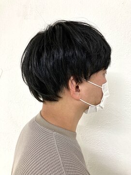 アングゥ ウル(ungu ul) ツーブロック/マッシュ/ブルーブラック