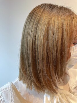 ビーハイブ ギフト(BeeHIVE GIFT) ハイトーンベージュボブ