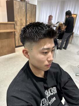 ロム(Rom.) スキンフェードベリーショート／加藤聖也