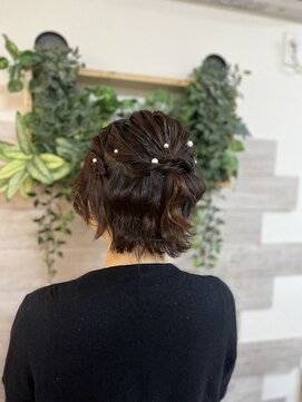 ロカット サロン(Roquat Salon) ショートハーフアップアレンジ【立川/浴衣/成人式/国分寺/袴】