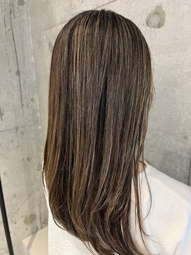 プラスシー(+C) 地毛にハイライトでブレンドカラー/福岡地毛にハイライト