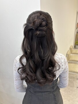 ディティカレスト(Dityca rst) 個性派ハーフアップ♪