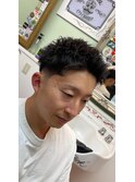 ローフェードスパイキーショート