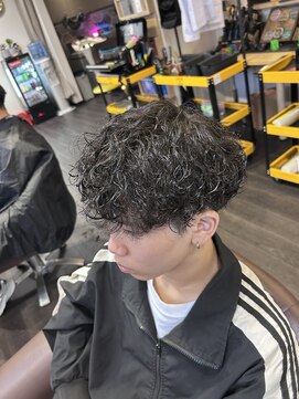 ジャンプザチーター(JUMP the cheetah) カーリーパーマ