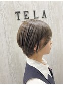【幅広い年代に人気】まとまるショートボブ×オリーブカラー