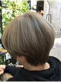 ショートボブ×ミルクティーベージュ【LODAT横浜】