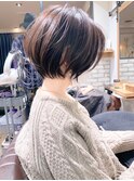 絶壁解消×白髪ぼかし×40代×前髪長め大人ショートボブ永
