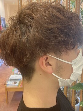 スワン山の田 デザインパーマ