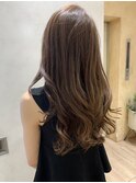 ローレイヤー、グレージュ