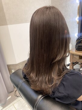 ラフィット 下大利店(lafit) ミンクティーベージュ/ lafit 下大利 @kaji_de_experiences