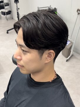 リベル(LIBER) 八王子駅/メンズパーマ/センターパート/カルマパーマ/八王子