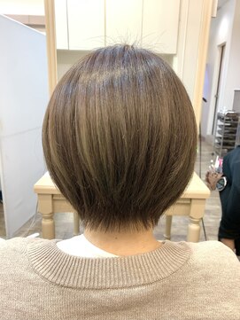 アルターリール(aL ter Rire) 黒髪/グレーベージュ/レイヤーロング/前髪パーマ/福原遼華