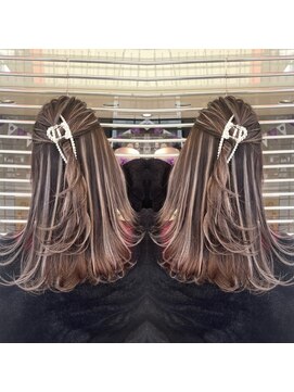 アンダーバーホワイト(_white) ハイライトブリーチ髪質改善トリートメントエクステ神戸三宮