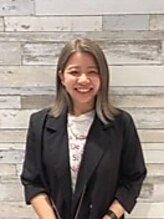 アース 三木店(HAIR & MAKE EARTH) 山本 みづき