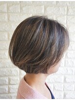 松本平太郎美容室 国立店 グラレイヤーボブ×白髪ぼかしハイライト