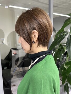 ジービージー(GBG) くびれショートボブ40代50代グレイカラー白髪染め白髪ぼかし