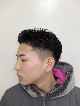 メリケンバーバーショップ トーキョー(MERICAN BARBERSHOP TYO) メンズカットオールバックフェード