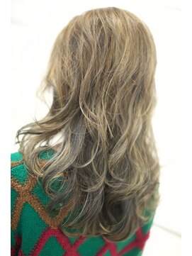 ニューラインギンザ(New-Line 銀座) 《New-Line 代表YUTAKA》ブリーチハイライトローライト