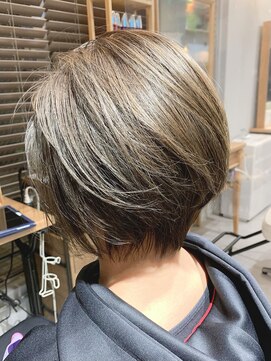 グラッシー センター北店(GLASSI) 【GLASSI】大人かわいい小顔ショート★デザインカラー★髪質改善
