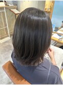 オリーブグレージュ