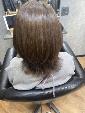 アール(R) マットグレージュ