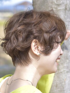 スイ(Sui) ショート/パーマ/ナチュラル/艶髪/Nドット