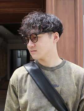 トッド(tod) シャドウパーマ ビジネスパーマ メンズパーマ メンズカット 眉毛