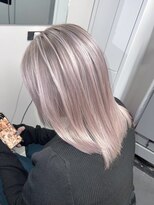 エゴ 池袋(EGO) ホワイトピンクシャドールーツ