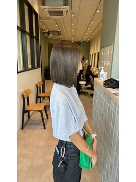 切りっぱなしボブ/外ハネ/大人可愛い/髪質改善/トリートメント
