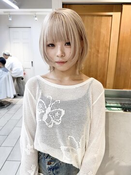 テトラ バイ ネオリーブ 横浜西口店(tetra by neolive) ウルフカットダブルカラーケアブリーチベージュ横浜