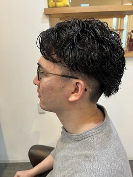 ア ドリームアップスタジオ レストアール(A DREAM UP STUDIO restR) メンズパーマ