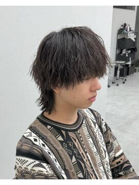 ジーニー 新百合ヶ丘(Genie) フェザーパーマサーフカール刈り上げセンターパート