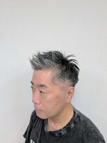 ヘアーソユーズ(HAIR SOYUZ)&nbsp;白髪を活かして魅せる大人のスパイキーツーブロック