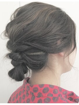 ニコラ(NICOLA) ヘアアレンジ