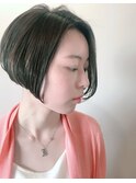 前下がりショートボブ