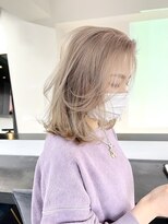 ルーヴェ(LOWE)&nbsp;【なつみ】柔らかい印象になるホワイトブロンドベージュロブ