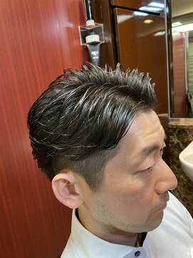 ヒロギンザ 新橋日比谷口店(HIRO GINZA) ビジネスセクシーパーマ　新橋　理容室　床屋　ヒロ銀座　日比谷