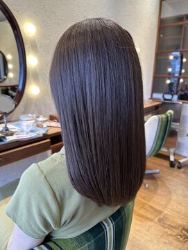 エルサフィロ キタハマ(el zafiro kitahama) 20×30×40代×ナチュラル×髪質改善×ミディアムレイヤー×艶髪