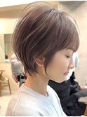 新宿 大人可愛い 20代30代40代 丸みショート 耳掛けショートボブ