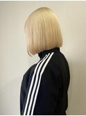 抜きっぱなしブロンドヘア