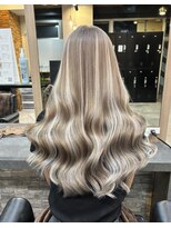 ラピス 横浜(Lapis)&nbsp;ミルクティーベージュシールエクブリーチカラーレイヤーカット