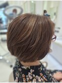 ショートボブ