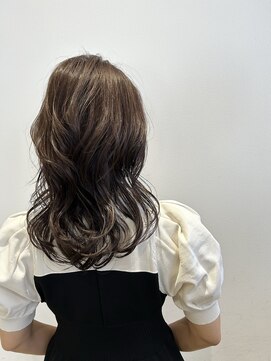 ソランテ(SOLLANTE) エレガントなレイヤースタイル