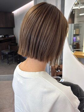 ルネ 北千住(Renee) 切りっぱなしボブ/ボブ/ベージュ