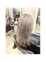 ミザルー(Misirlou)&nbsp;ホワイトシルバー