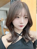 バイオレット 表参道店(Violet)&nbsp;くびれミディアムレイヤーシャギーカットダークグレージュ顔周り