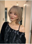ホワイトベージュ